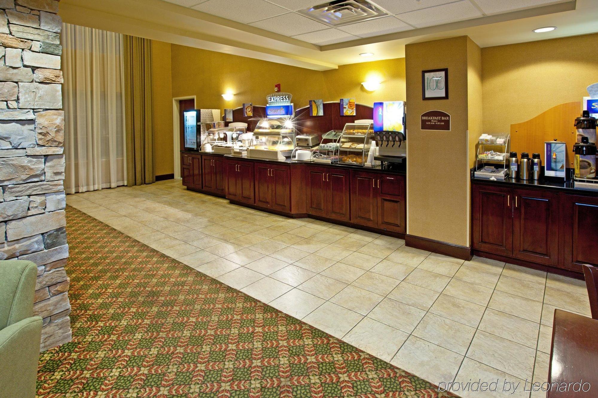 Holiday Inn Express Hotel & Suites Lexington-Downtown University, An Ihg Hotel Restaurace fotografie